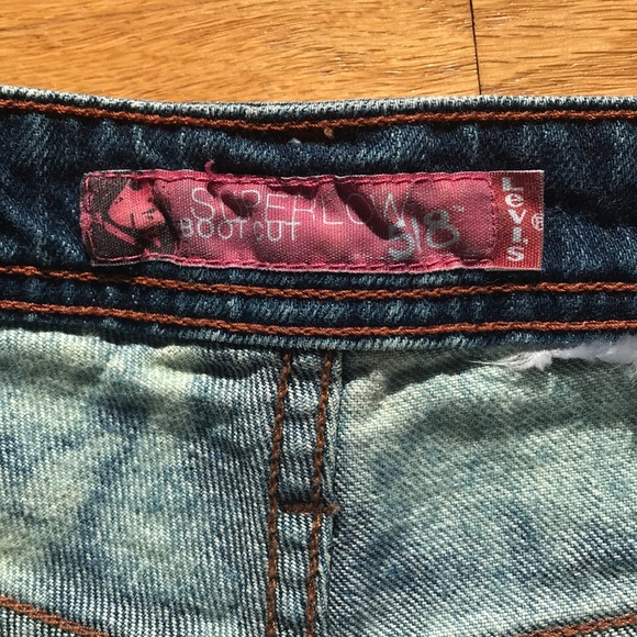 LEVIS Bleached Tie Dye Boho SUPERLOW Summer Beach Cut Off Jean Shorts Sz 30 - Picture 11 of 14